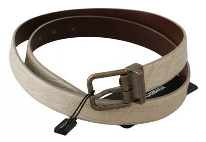 Cinturón de cuero con hebilla dorada color crema beige