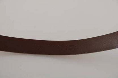 Cinturón de cuero con hebilla dorada color crema beige