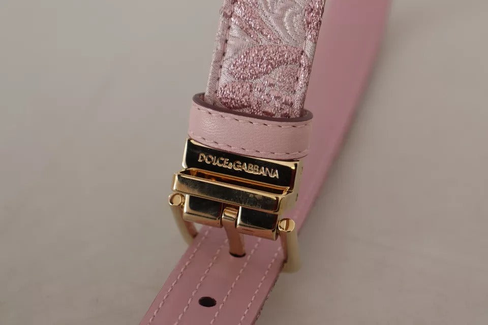 Cinturón con hebilla metálica dorada y bordado en jacquard rosa