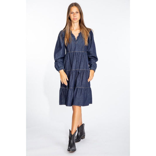 Elegante vestido acampanado de mezclilla azul oscuro