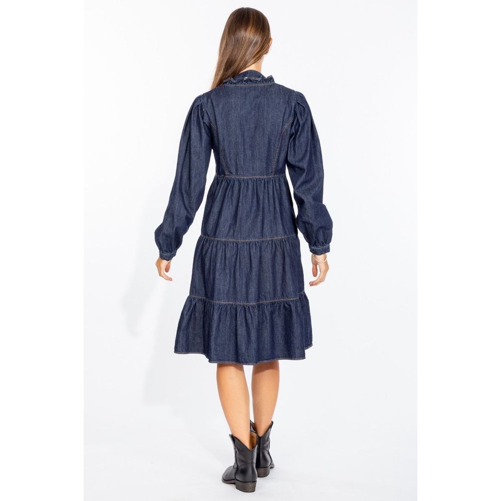 Elegante vestido acampanado de mezclilla azul oscuro