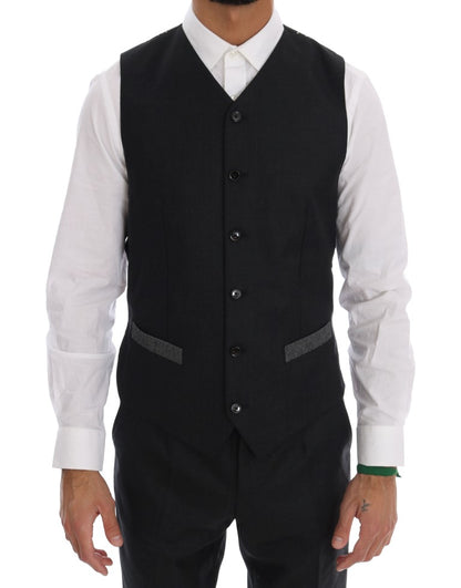 Elegante traje gris cruzado de lana