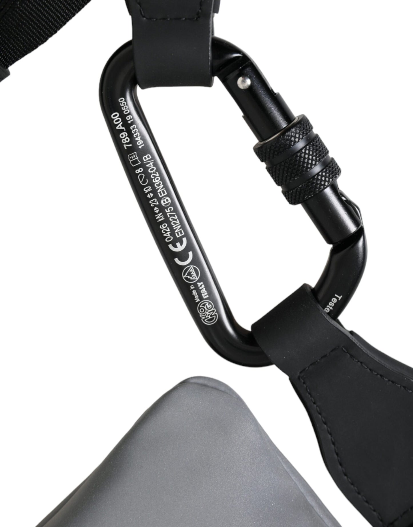 Riñonera de neopreno gris con cremallera y logotipo