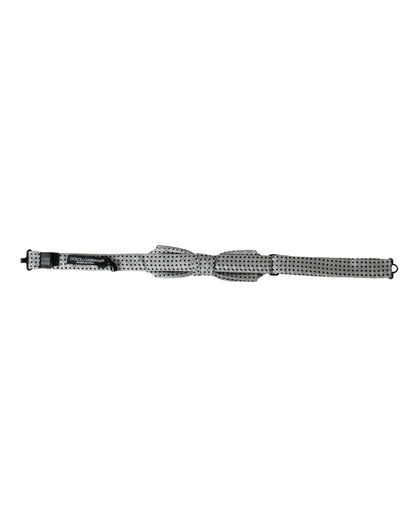 Pajarita Papillon de seda gris con lunares y cuello ajustable para hombre
