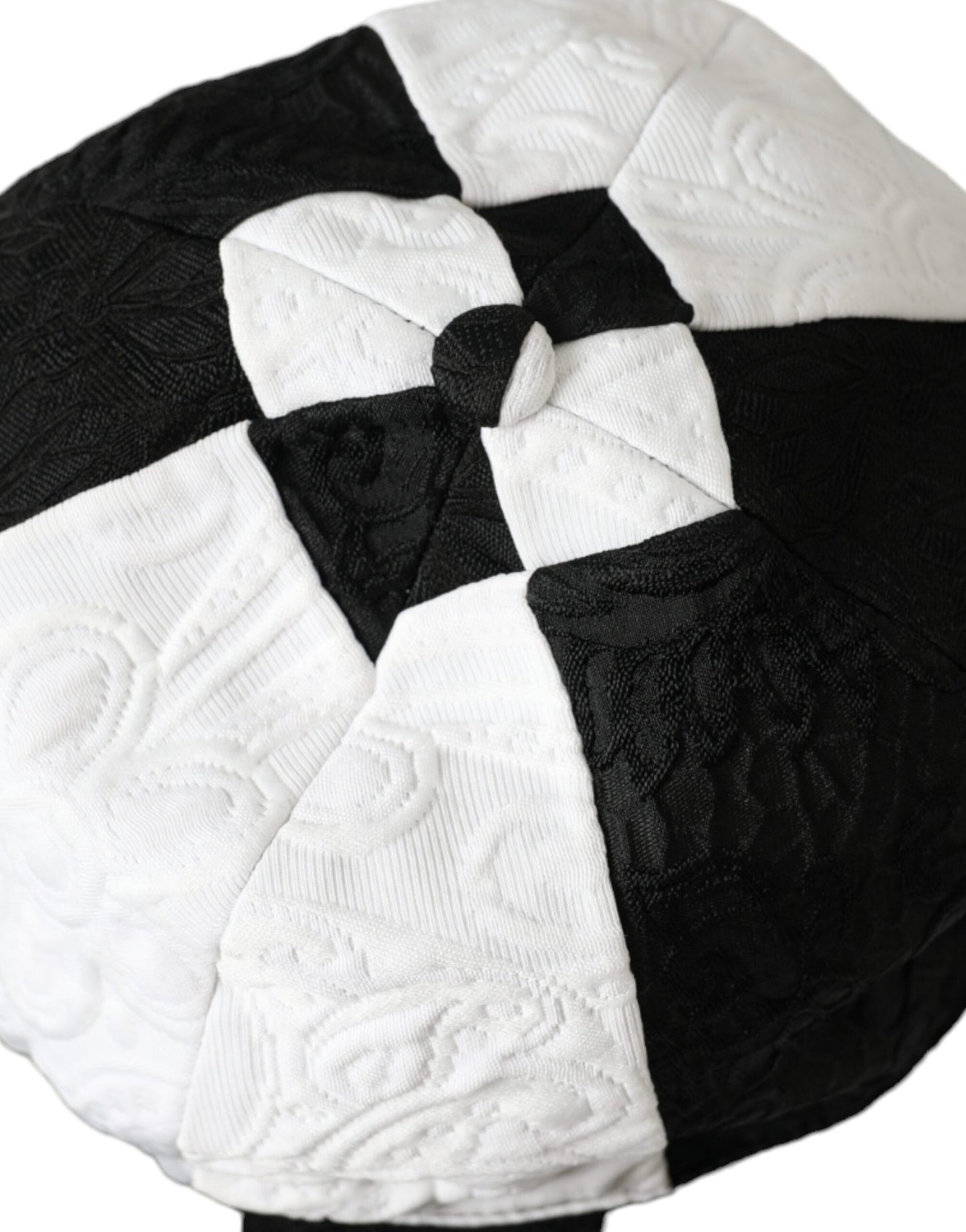 Sombrero flexible de ala ancha a cuadros blancos y negros