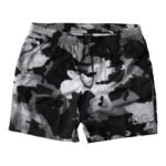Traje de baño corto con estampado de camuflaje multicolor y logotipo de DG