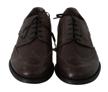 Elegantes zapatos Derby Brogue de cuero marrón