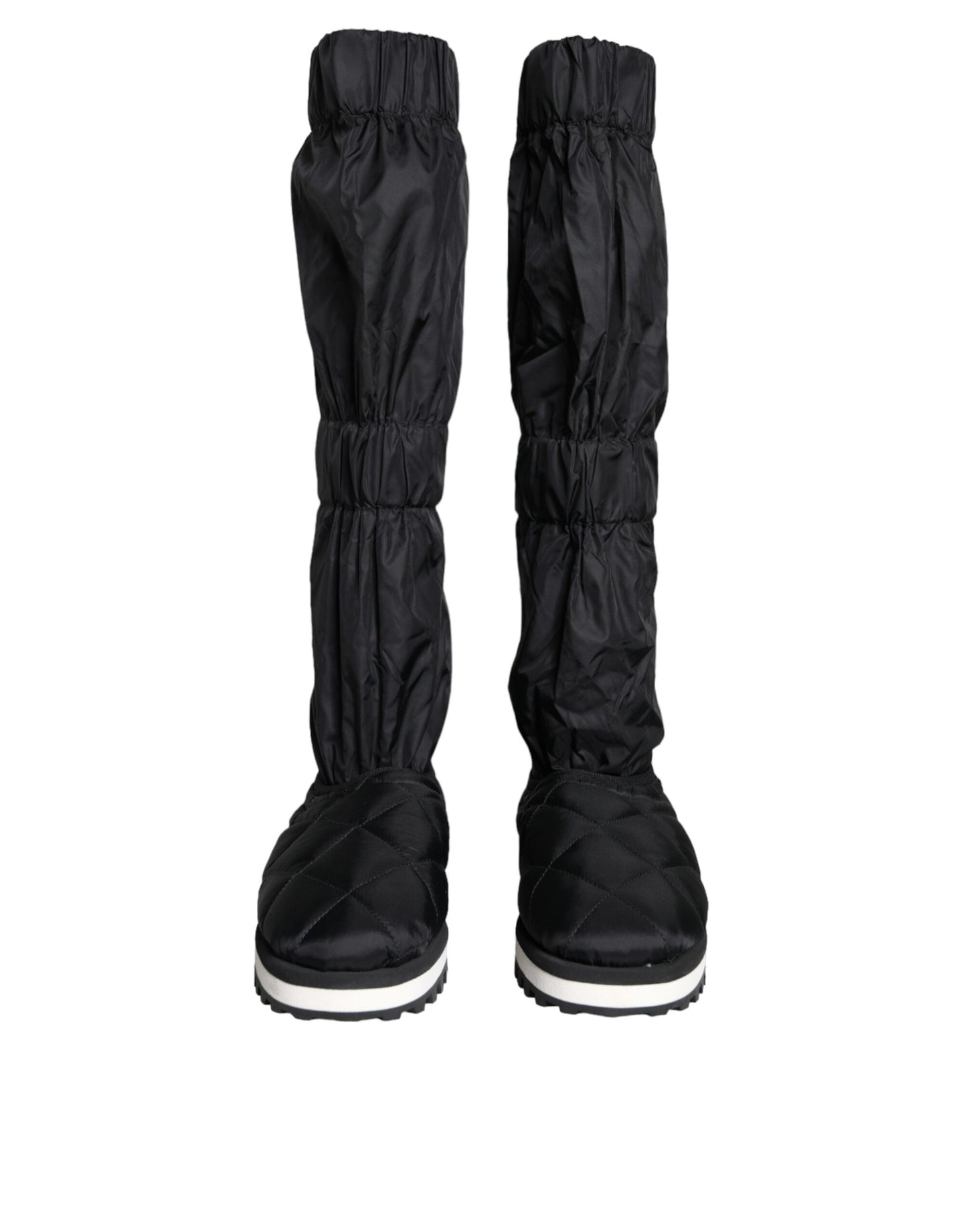 Botas altas acolchadas negras, zapatillas deportivas