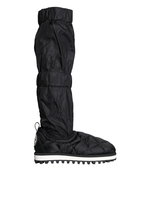 Botas altas acolchadas negras, zapatillas deportivas