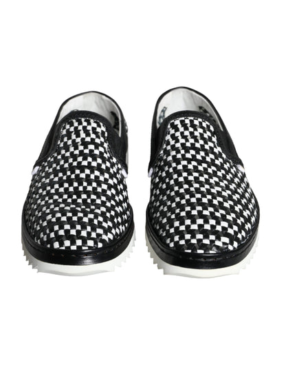 Mocasines tejidos en blanco y negro para hombre