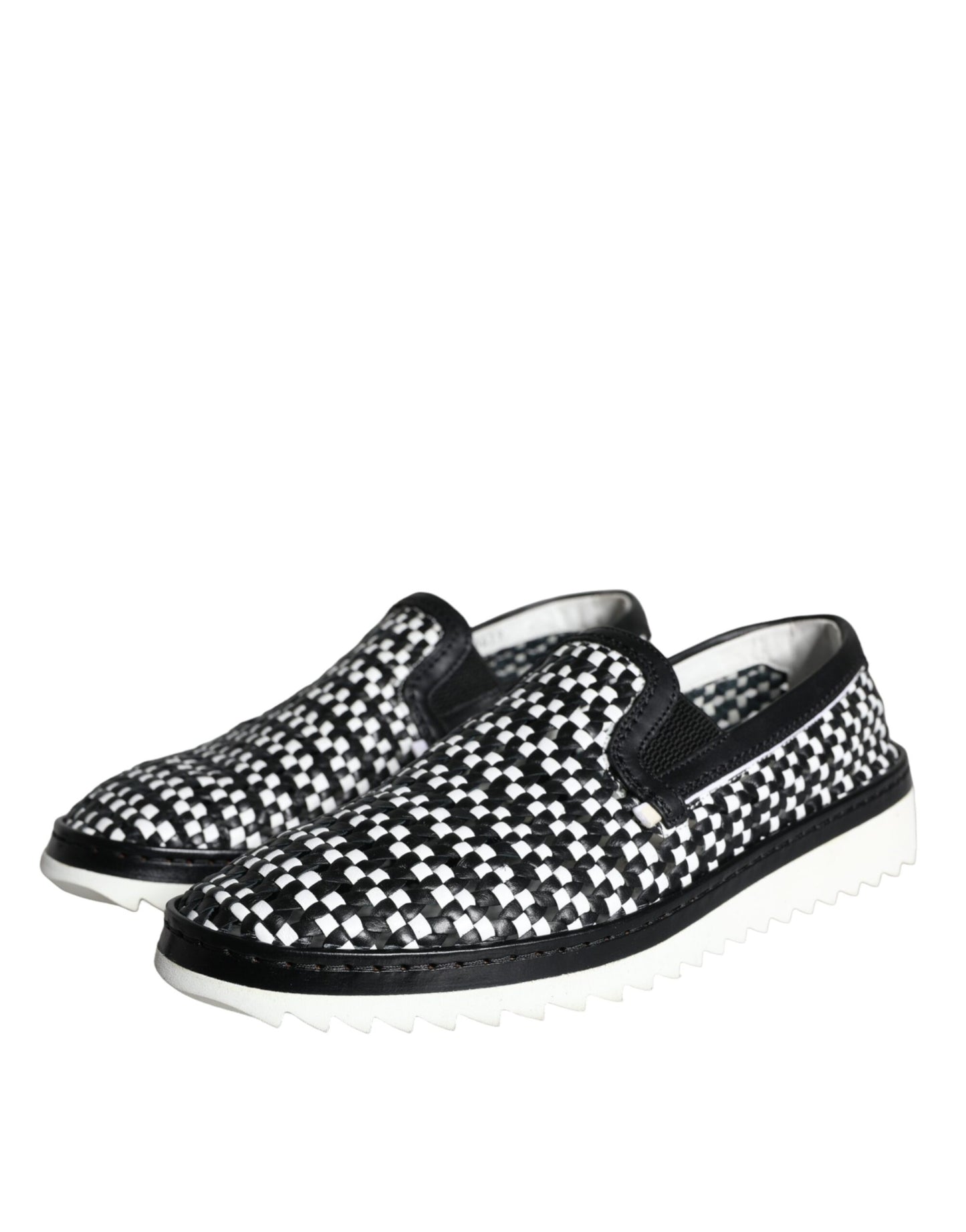 Mocasines tejidos en blanco y negro para hombre