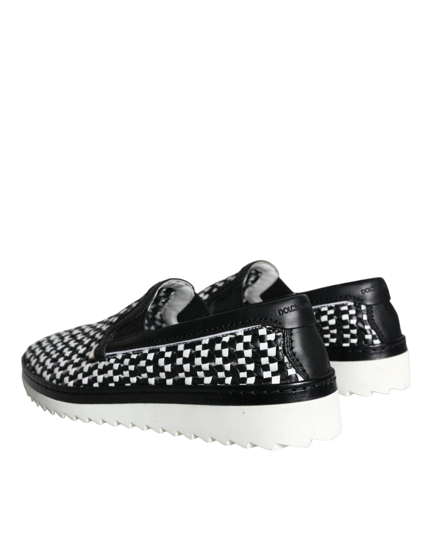Mocasines tejidos en blanco y negro para hombre