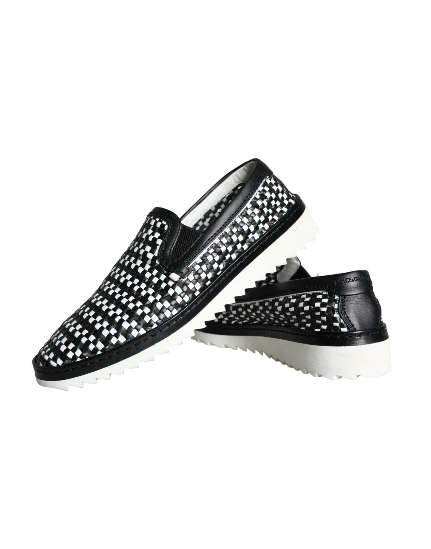 Mocasines tejidos en blanco y negro para hombre