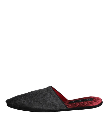 Pantuflas negras de piel sintética sin cordones