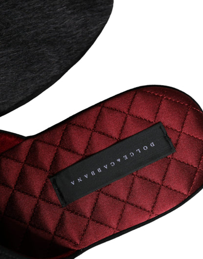 Pantuflas negras de piel sintética sin cordones