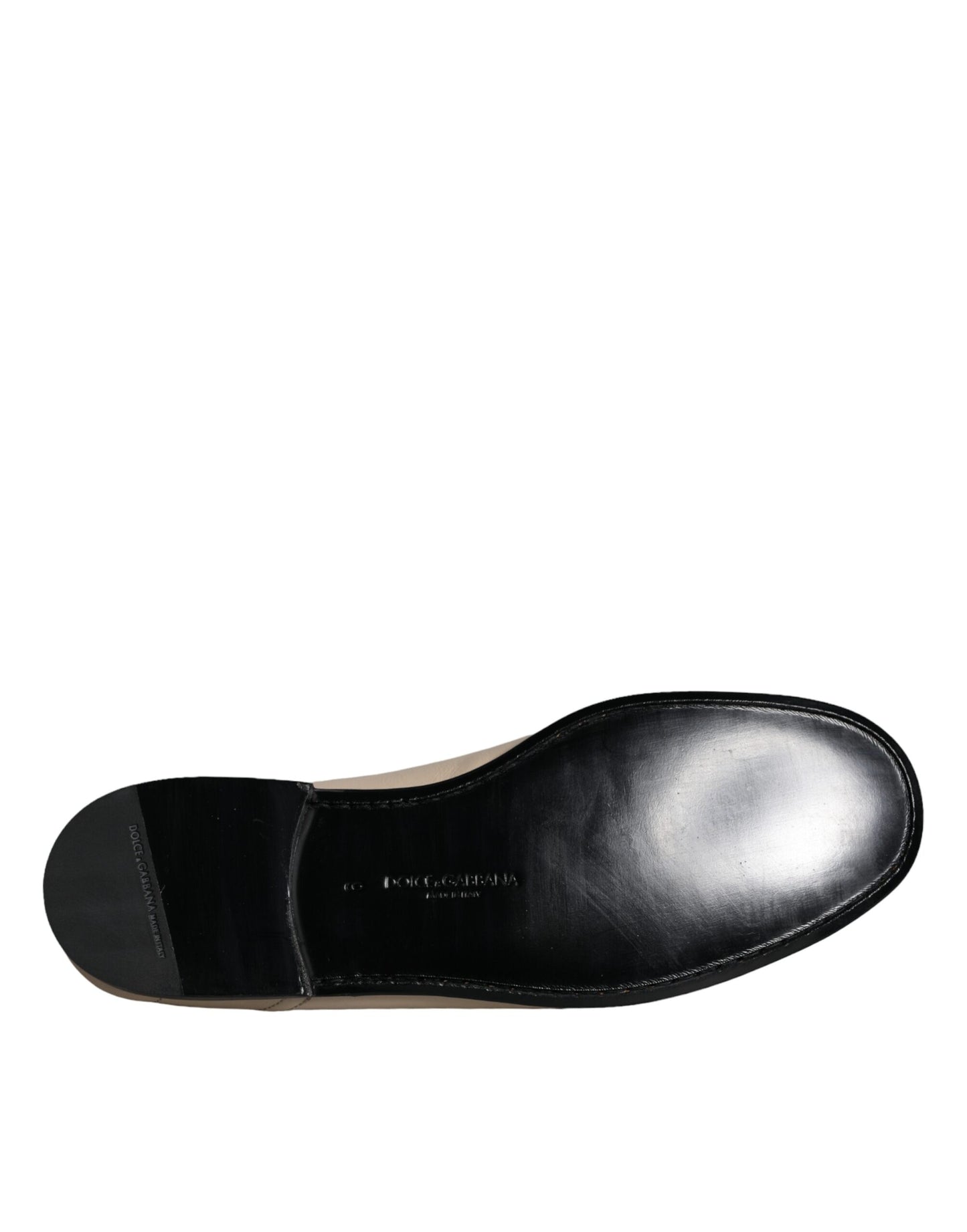 Mocasines de cuero beige con placa de logotipo para hombre