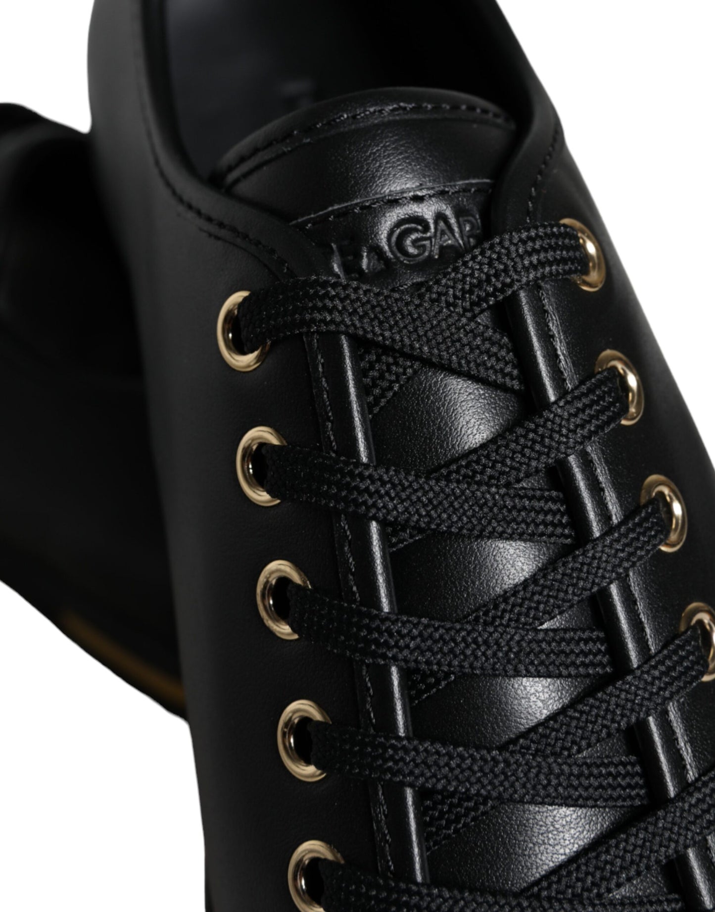 Zapatillas clásicas de cuero negro dorado