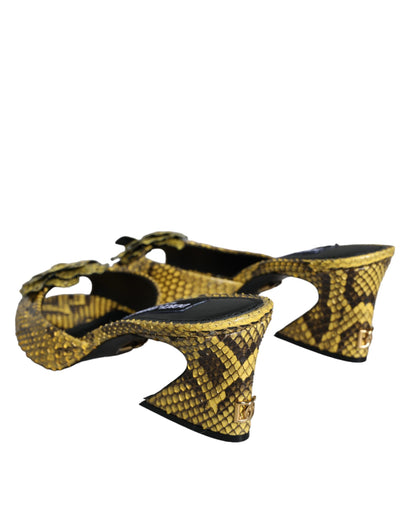 Sandalias de tacón de bloque de cuero amarillo