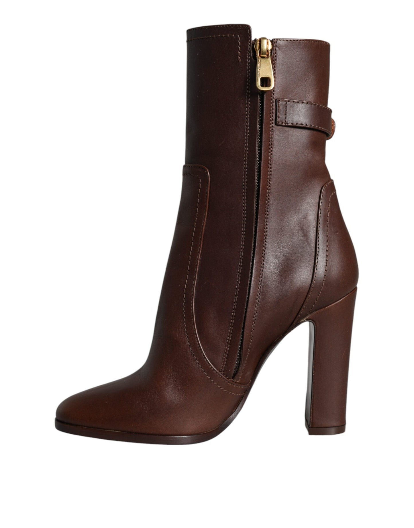 Botas de tacón de cuero marrón a media pantorrilla