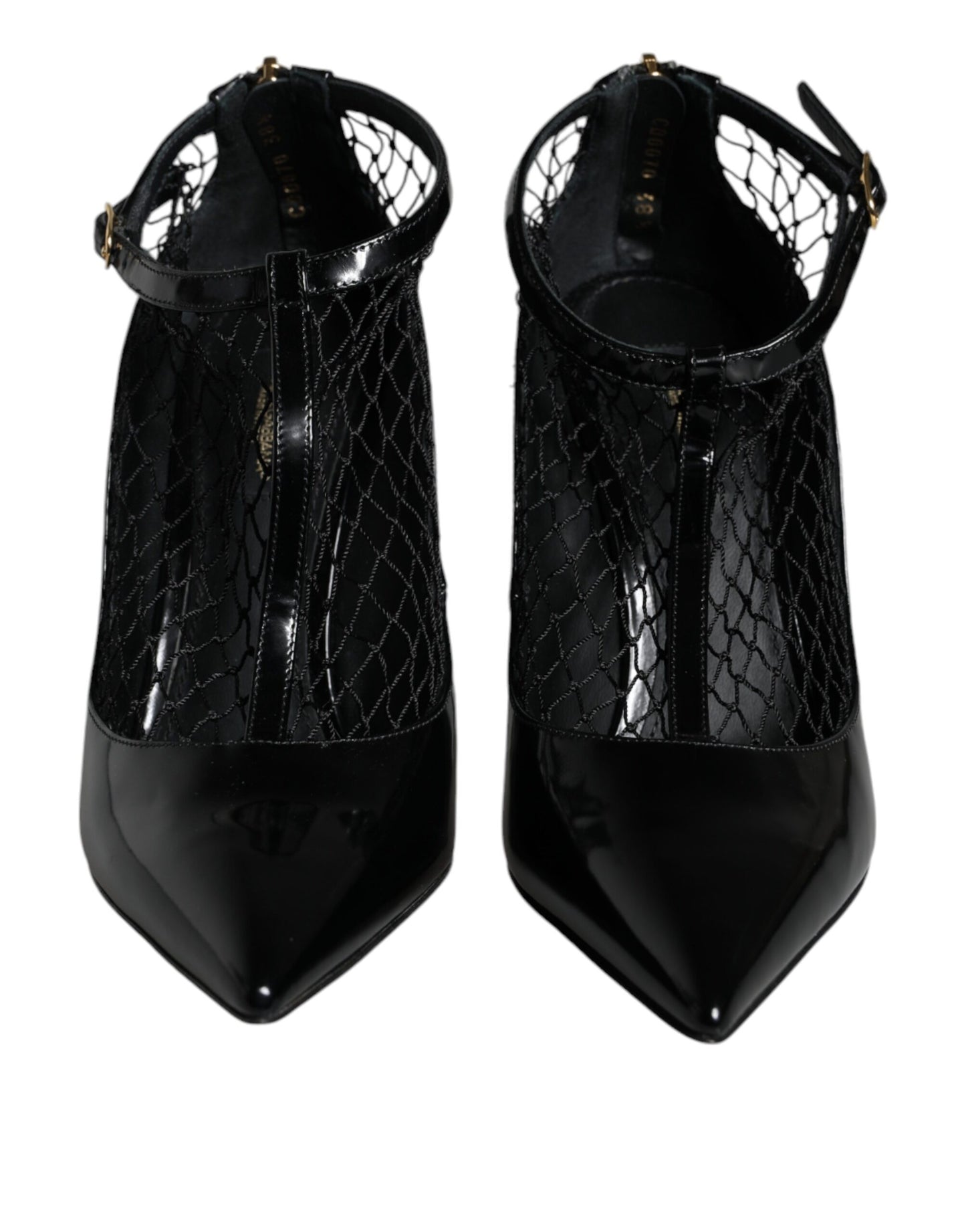 Zapatos de tacón de charol de malla negra