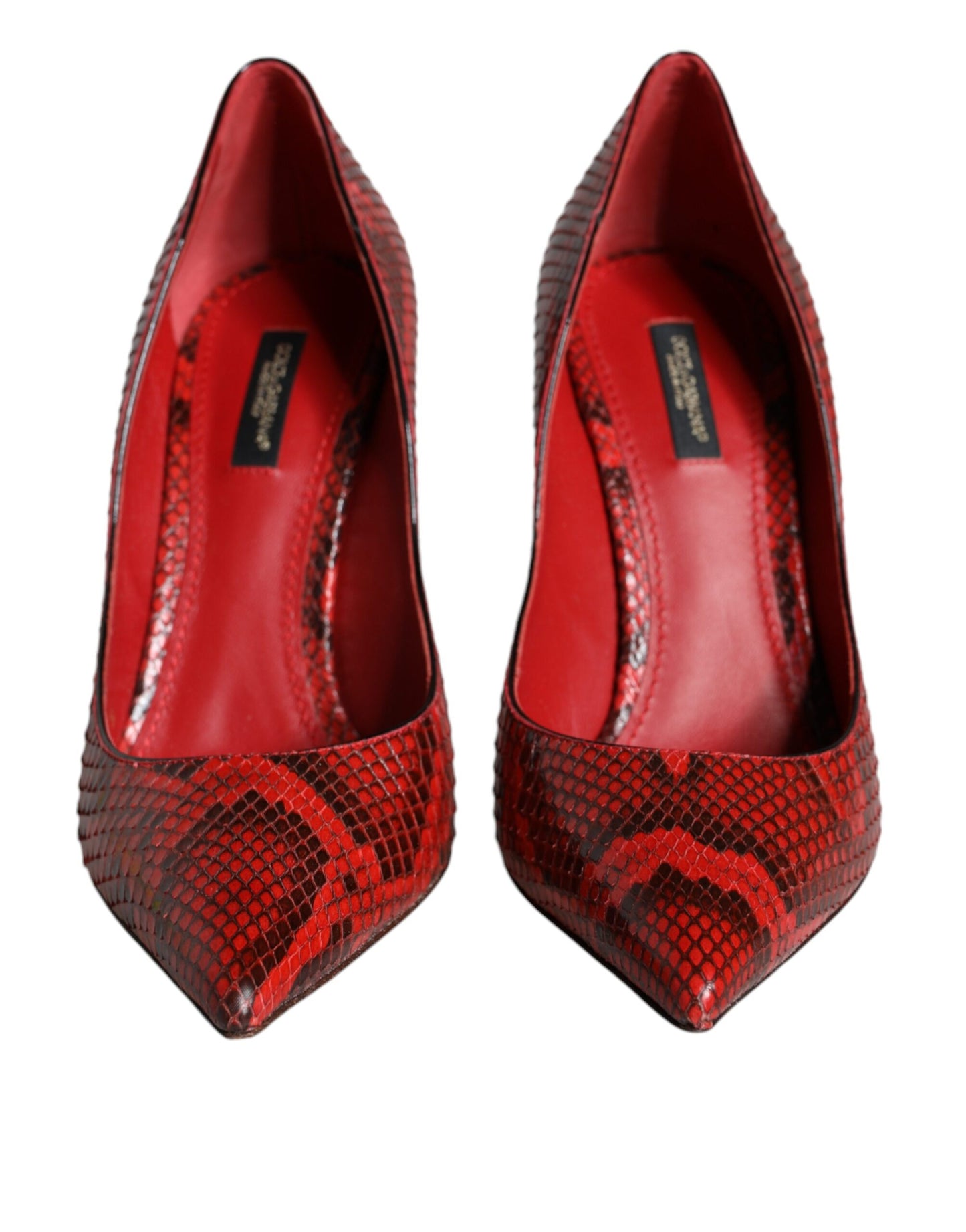 Zapatos de tacón alto de aguja de cuero rojo