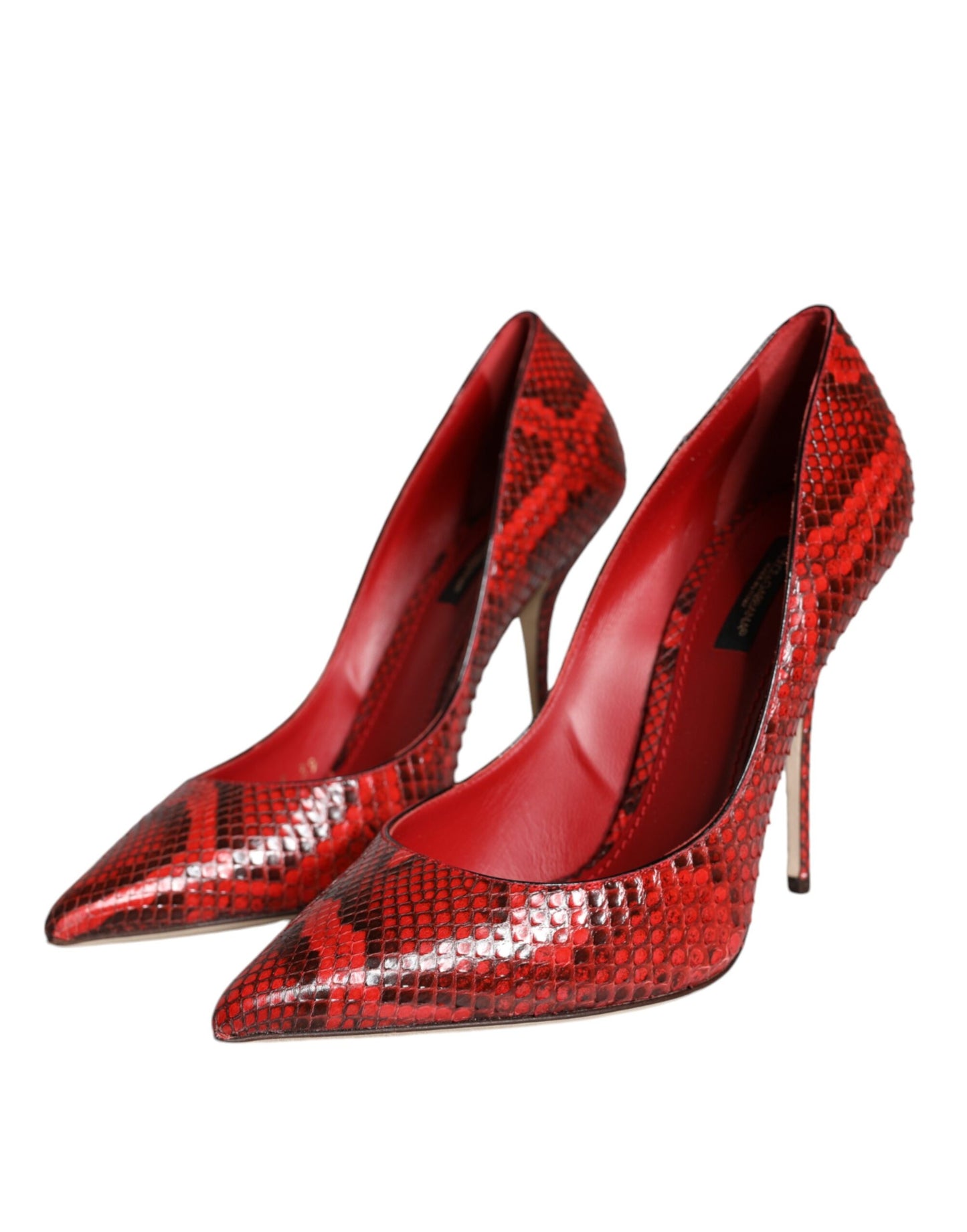 Zapatos de tacón alto de aguja de cuero rojo