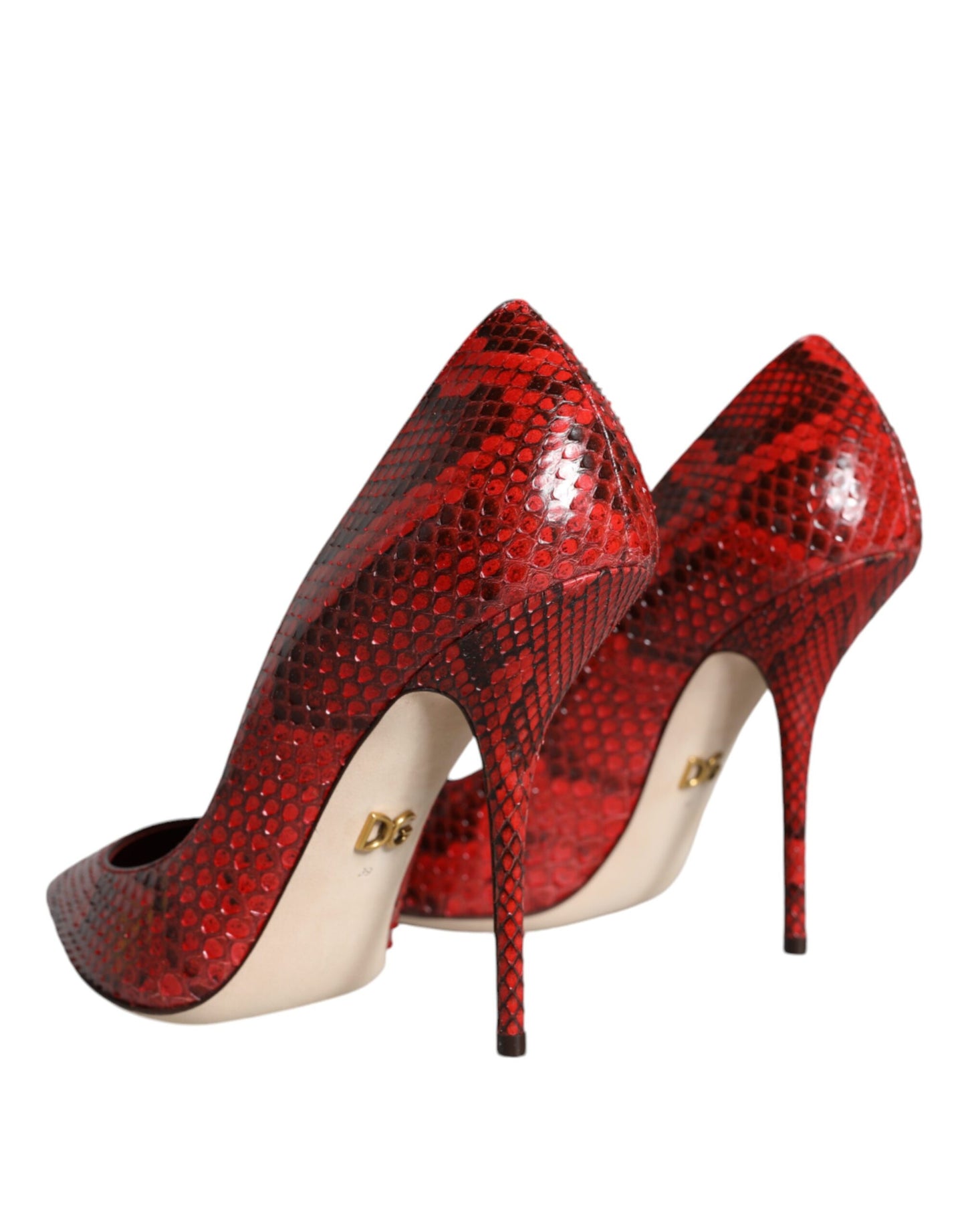 Zapatos de tacón alto de aguja de cuero rojo
