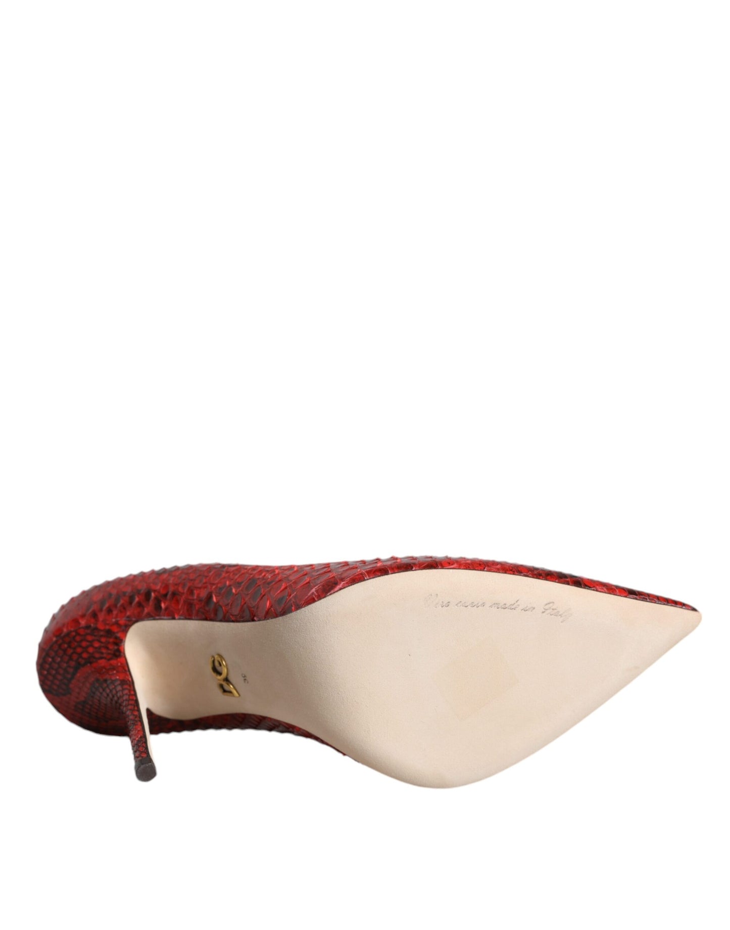 Zapatos de tacón alto de aguja de cuero rojo
