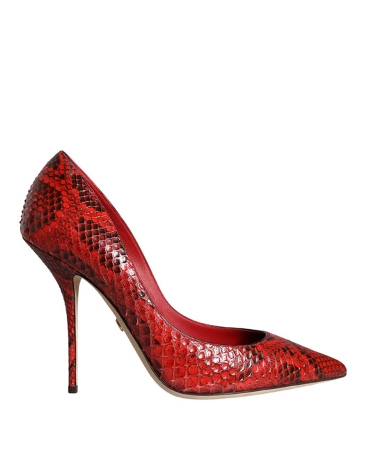Zapatos de tacón alto de aguja de cuero rojo