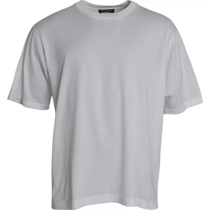 Camiseta blanca de algodón con cuello redondo y manga corta
