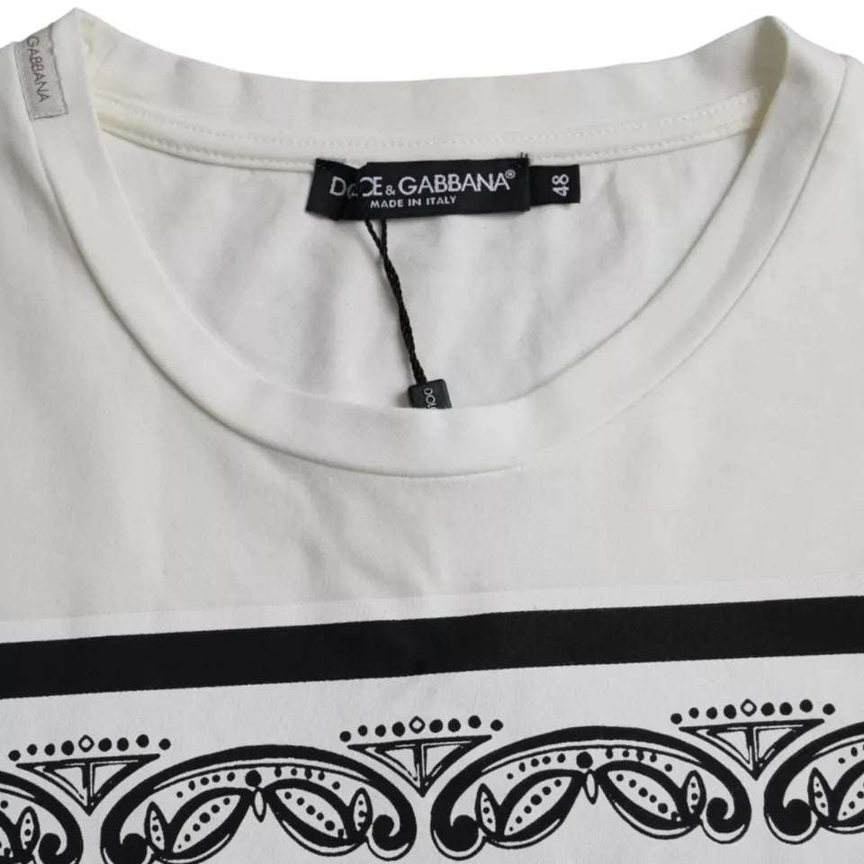 Camiseta de algodón de manga corta con estampado de bandana blanca para hombre
