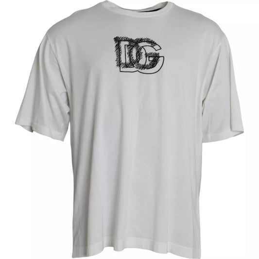 Camiseta blanca de cuello redondo y manga corta con logotipo