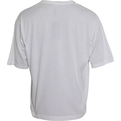 Camiseta blanca de algodón con cuello redondo y manga corta