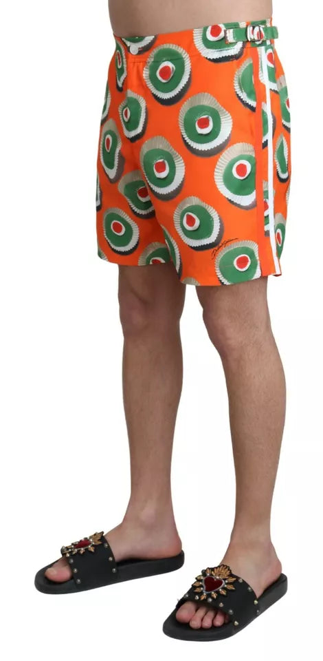 Trajes de baño cortos de playa con cupcakes naranjas