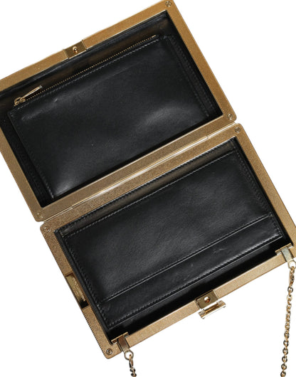 Mini bolso bandolera de cuero marrón con marco dorado