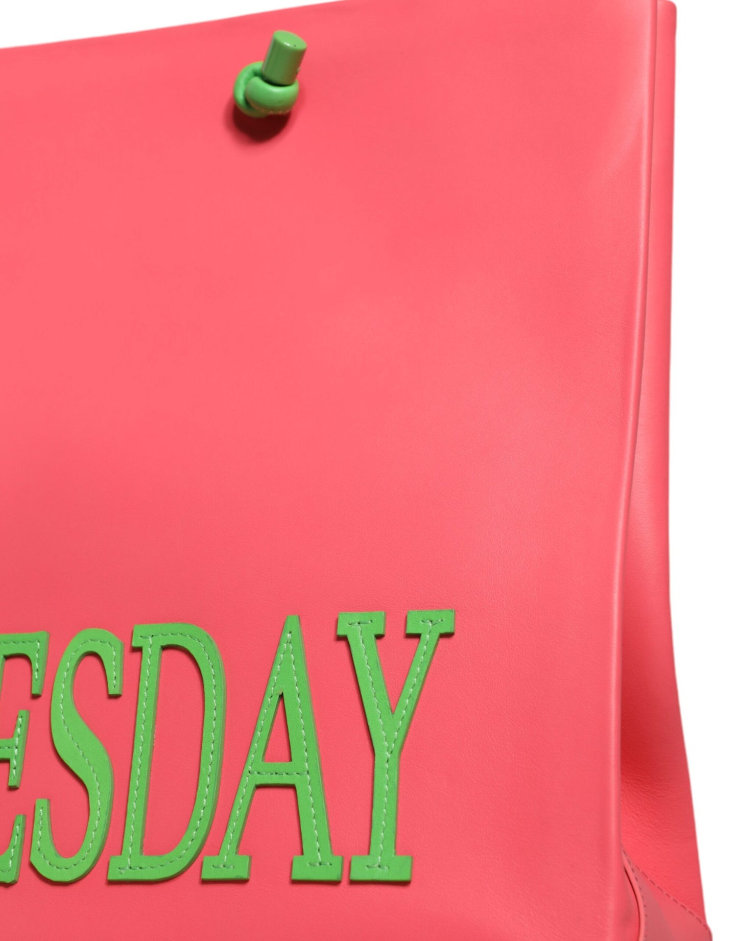 Bolsa de compras de cuero rosa para el fin de semana del miércoles