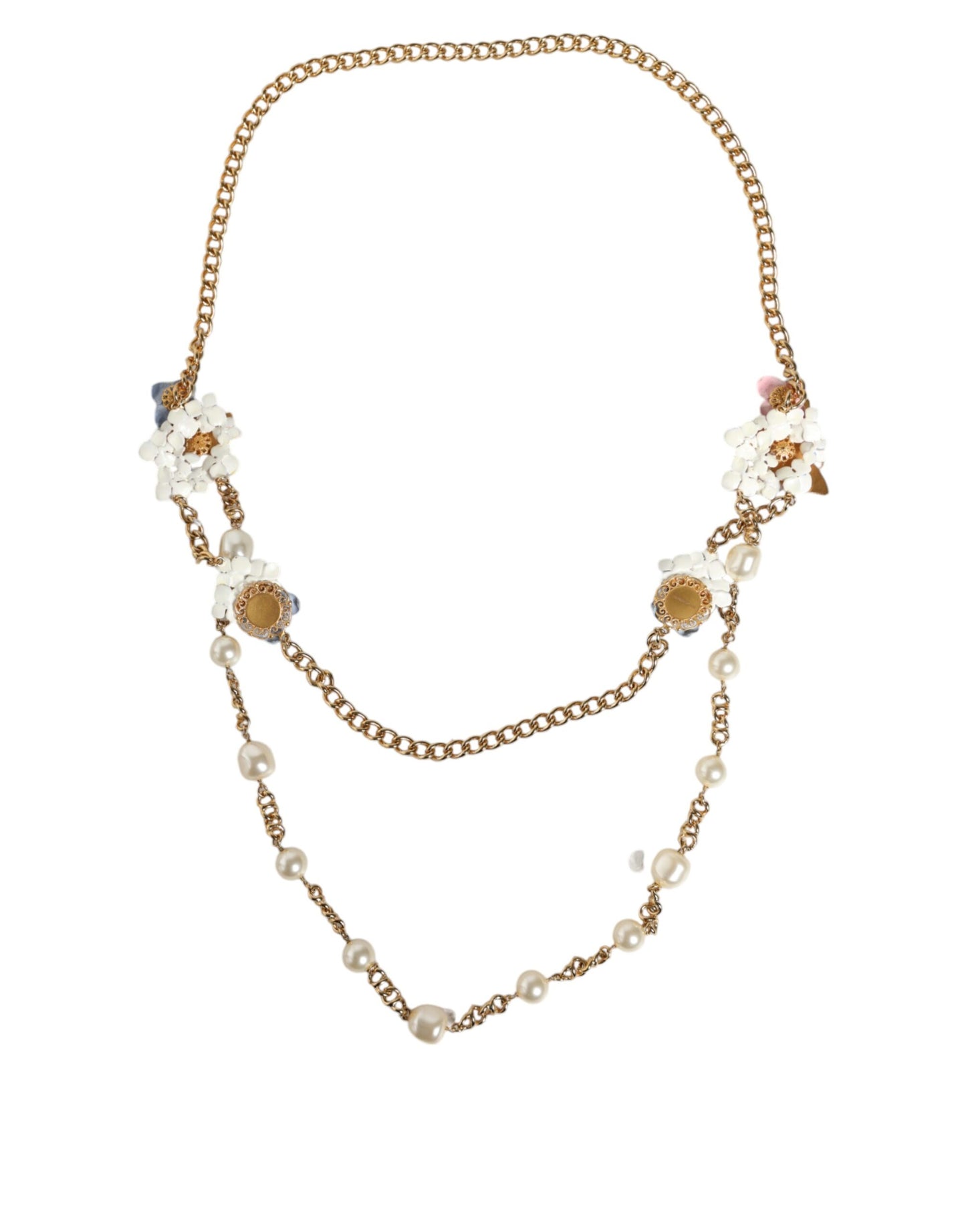 Collar de perlas de cristal en capas con diseño floral de latón y cadena dorada