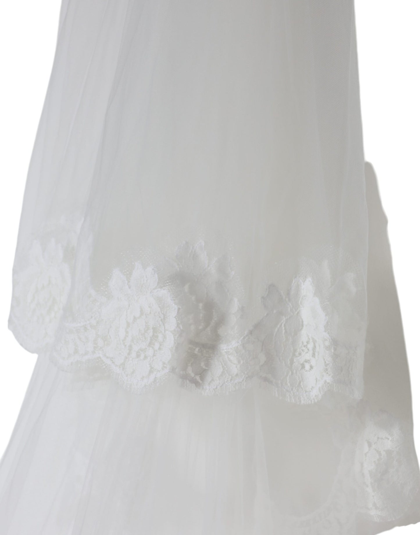 Velo de novia de nailon con encaje floral blanco hasta el suelo