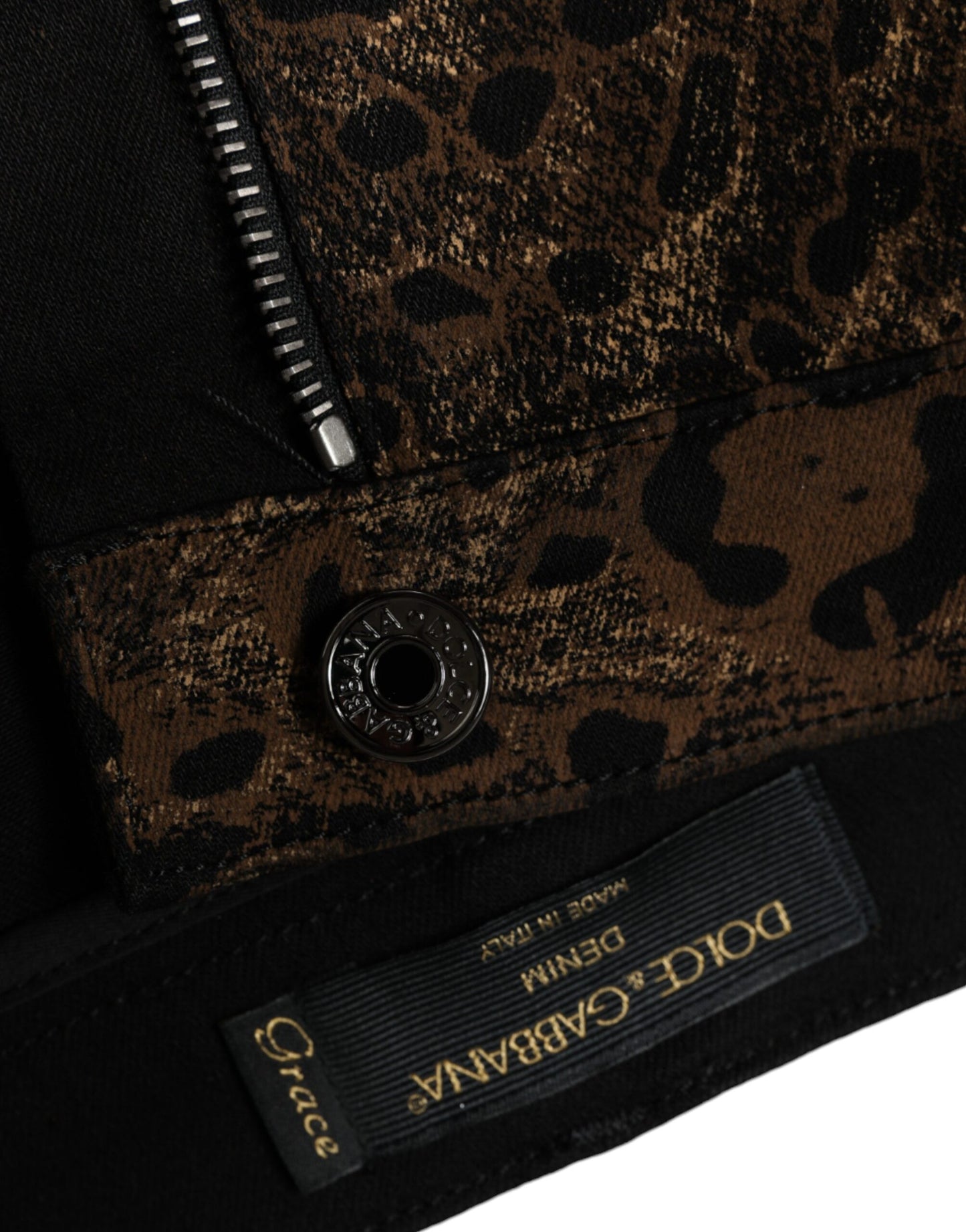 Vaqueros ajustados de algodón con estampado de leopardo marrón