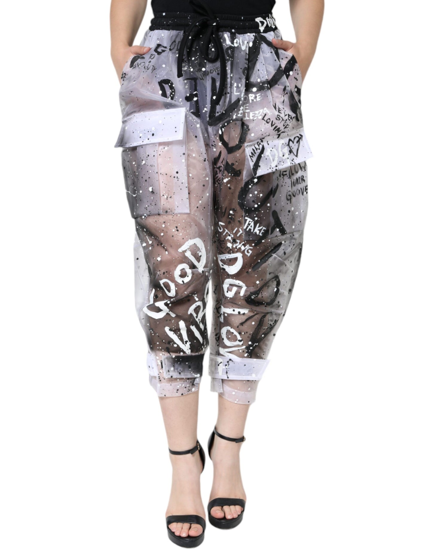 Pantalones cargo cortos con logo transparente en blanco