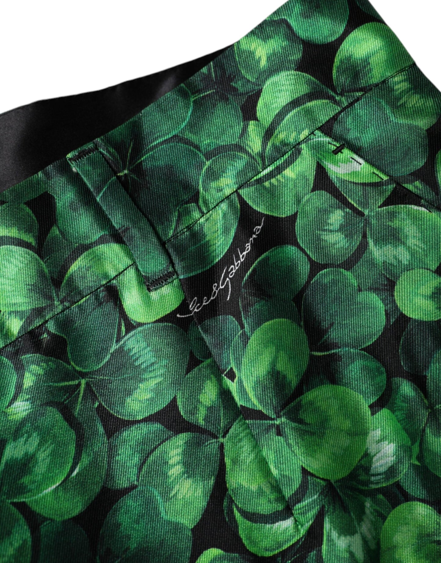 Pantalones cónicos de cintura alta de satén de seda de trébol verde