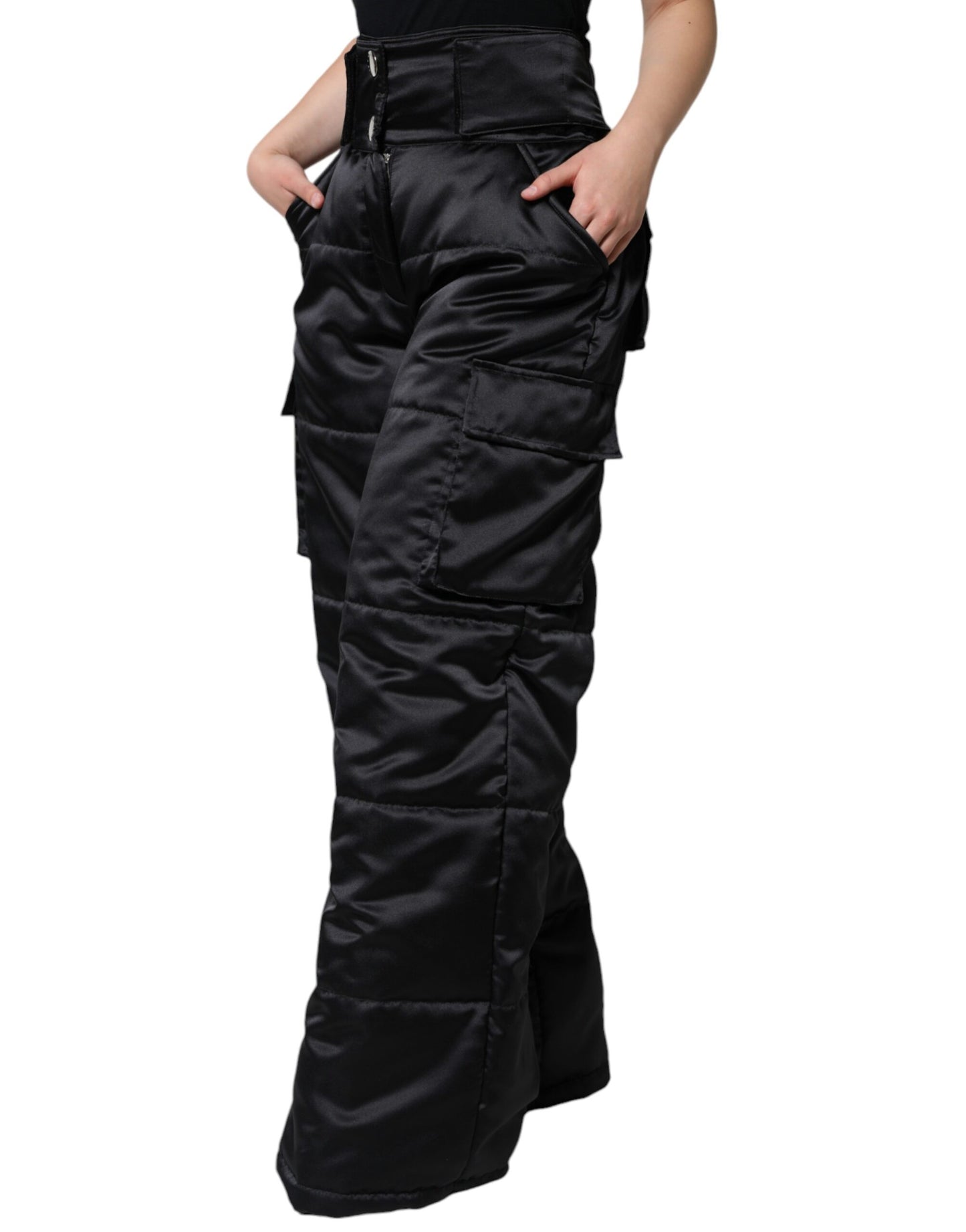 Pantalones negros acolchados de cintura alta para mujer con corte de bota