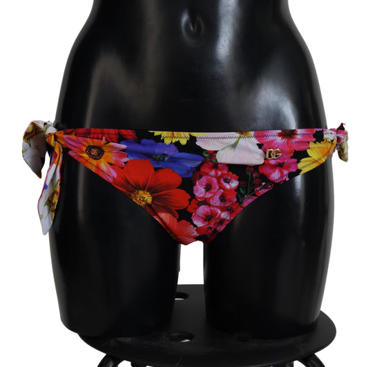 Traje de baño de bikini con estampado floral negro