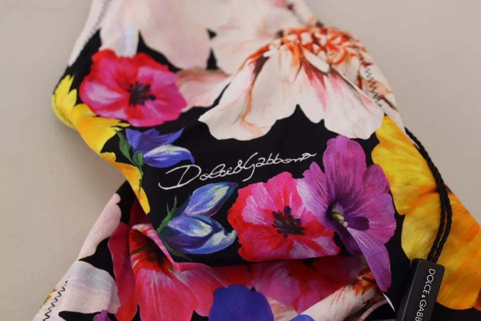 Traje de baño de bikini con estampado floral negro