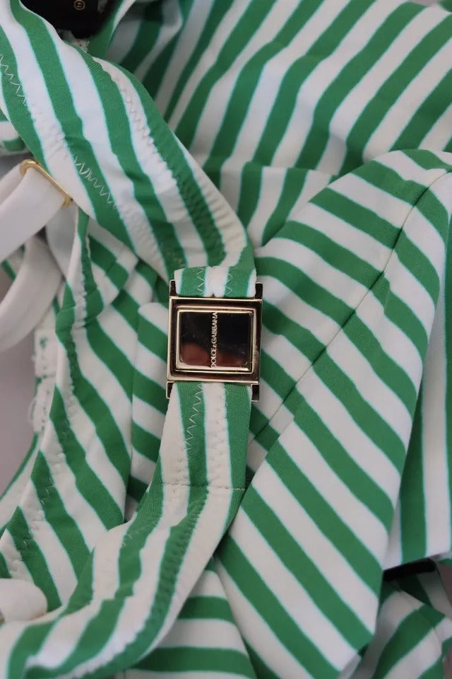 Traje de baño de una pieza con rayas blancas y verdes