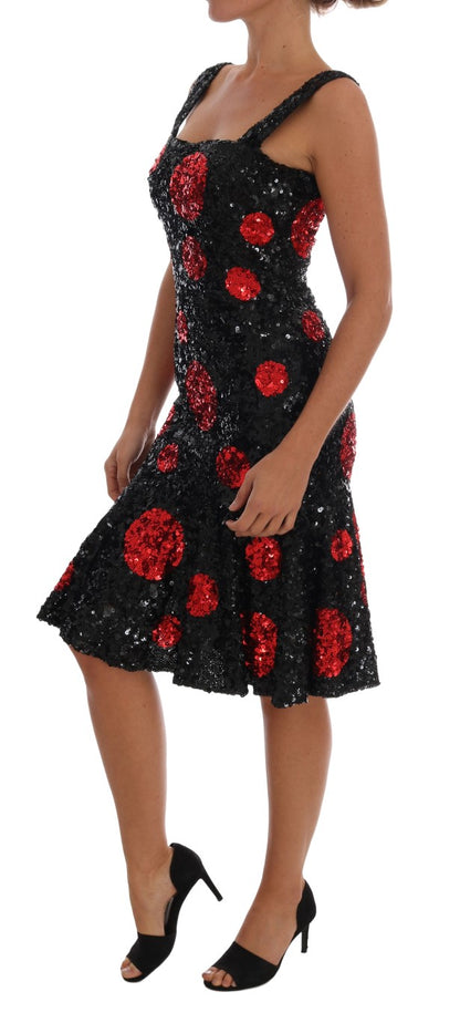 Elegante vestido recto de lunares