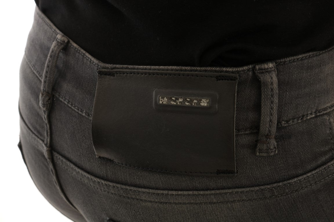 Vaqueros de diseño ajustados y elegantes de color gris