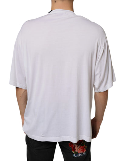 Camiseta blanca de algodón con collar adornado