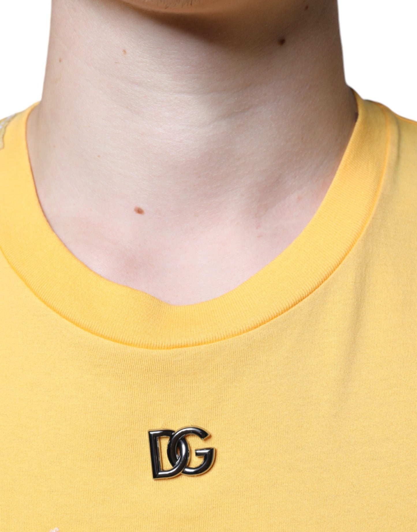 Camiseta de algodón con cuello redondo y estampado floral de Yellow Secret Graden