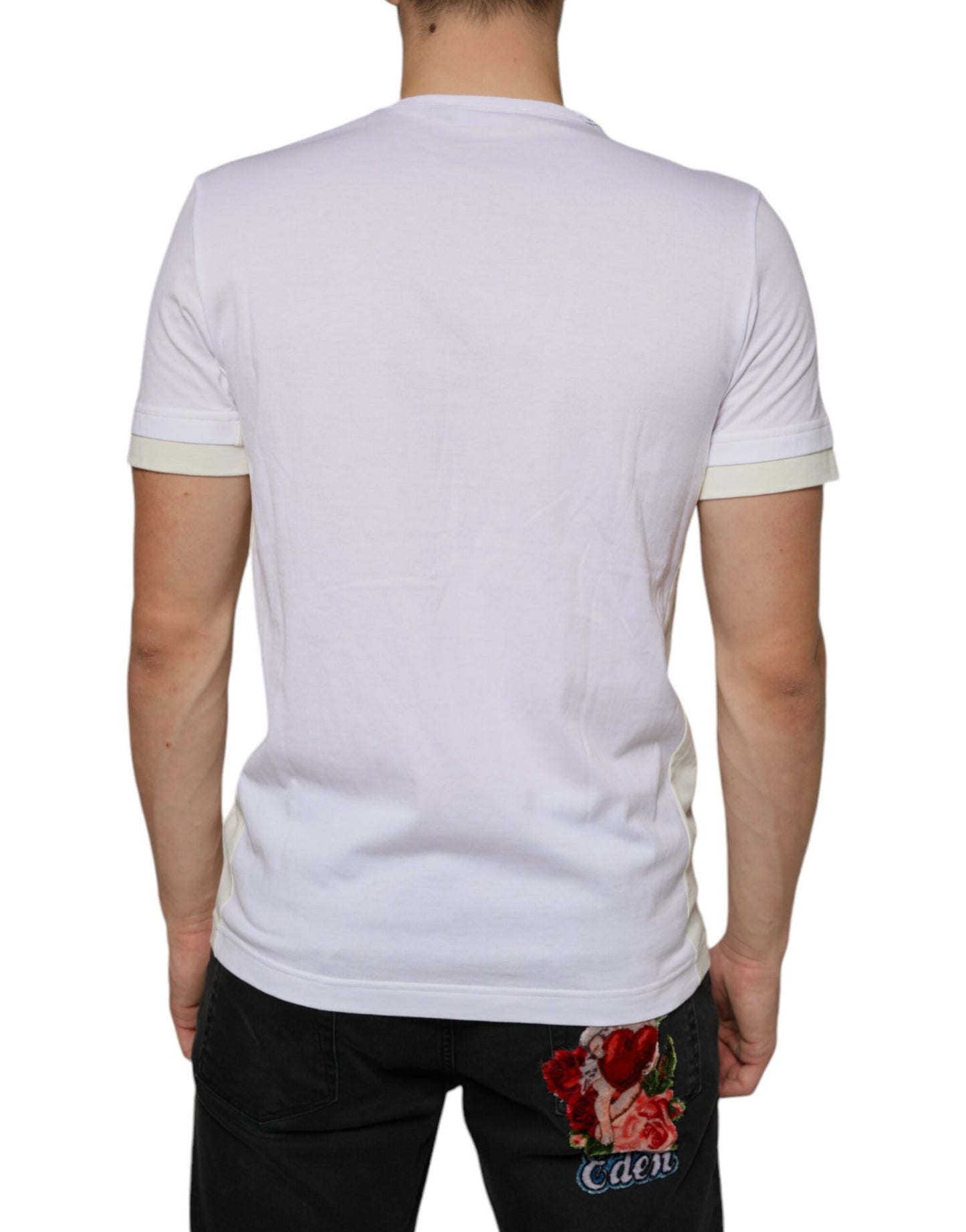 Camiseta blanca de algodón de manga corta con bolsillo